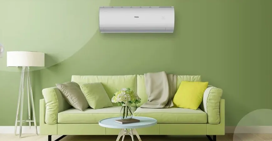 Climatizzatore Haier Pearl a parete in un soggiorno