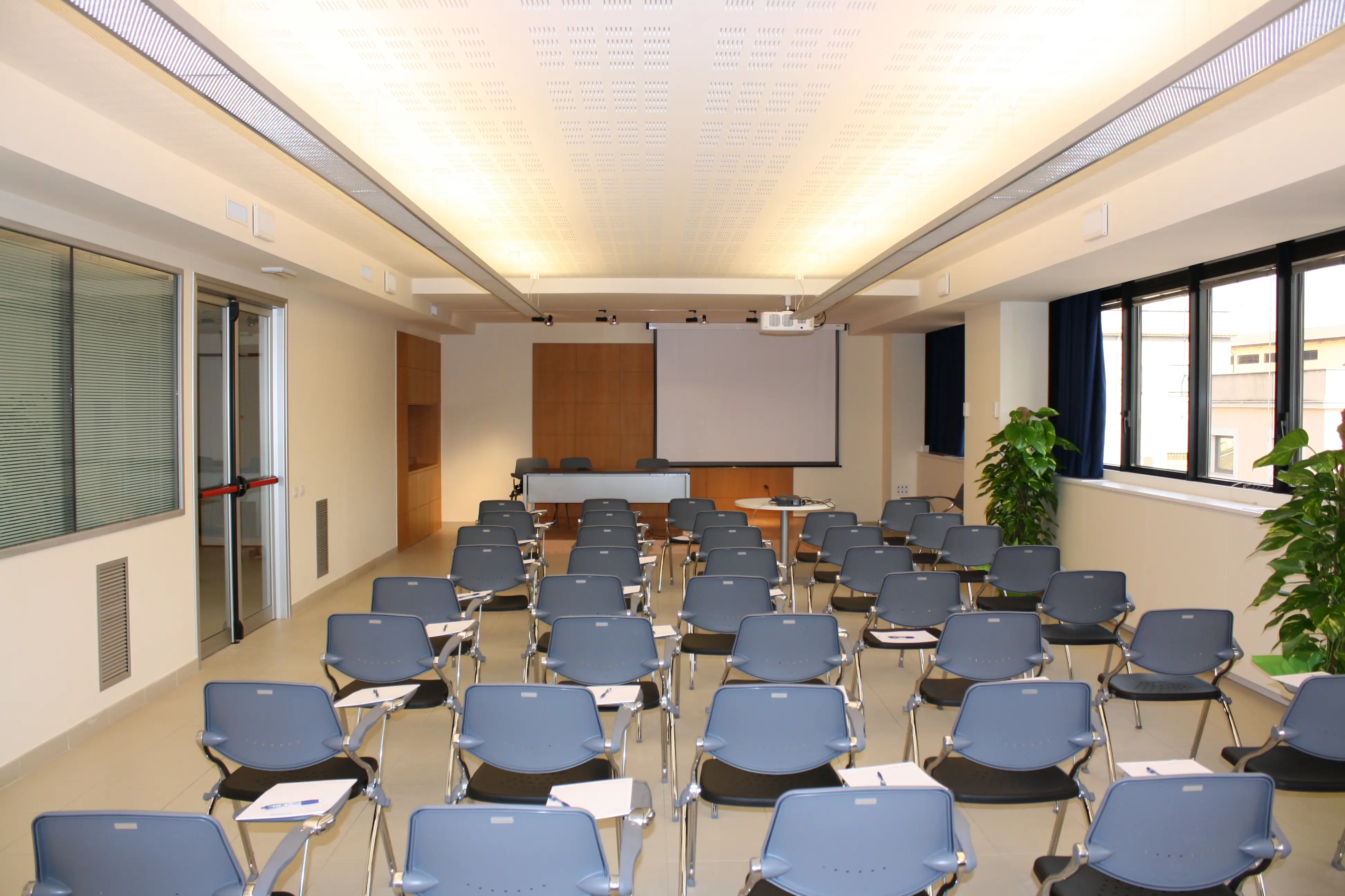 Sala servita da un impianto di climatizzazione